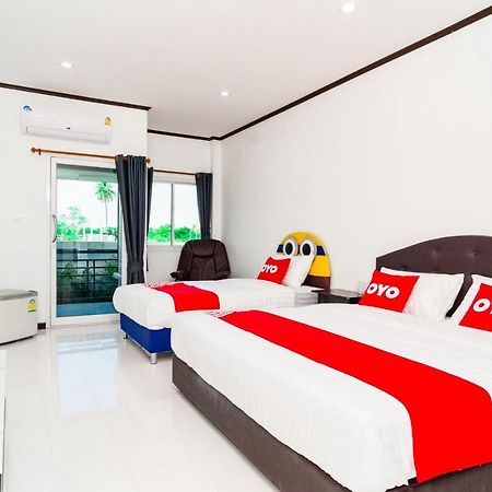 Oyo 533 Runya Poolvilla Прачуап-Кхірі-Кхан Екстер'єр фото
